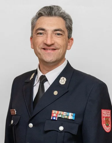 Dr. Ronny Raith.JPG